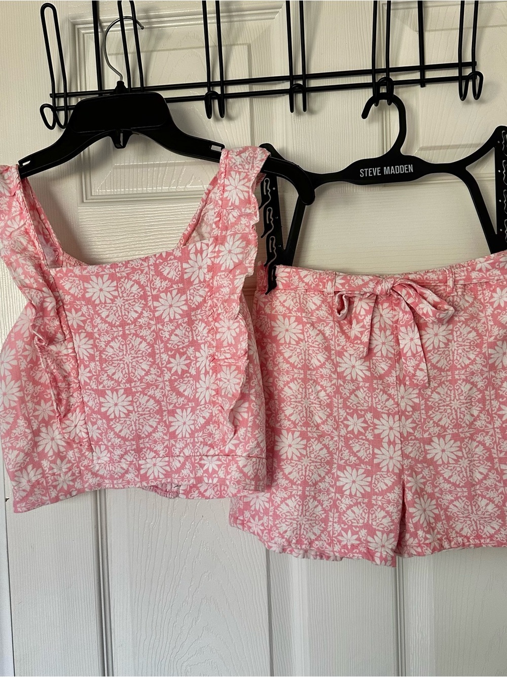 Between 10 Pink Floral Two-Piece crop top and shorts Set, lined shorts